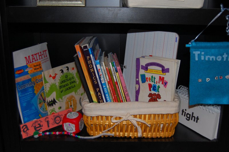 School shelves 006.jpg